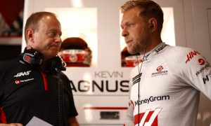 Magnussen cool with de Vries: 'Who am I to complain?'