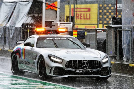 The FIA Safety Car as heavy rain falls in the third practice session.
11.07.2020. Formula 1 World Championship, Rd 2, Steiermark Grand Prix, Spielberg, Austria, Qualifying Day.
- www.xpbimages.com, EMail: requests@xpbimages.com © Copyright: Moy / XPB Images